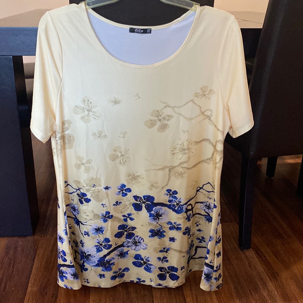 Pretty spring blouse